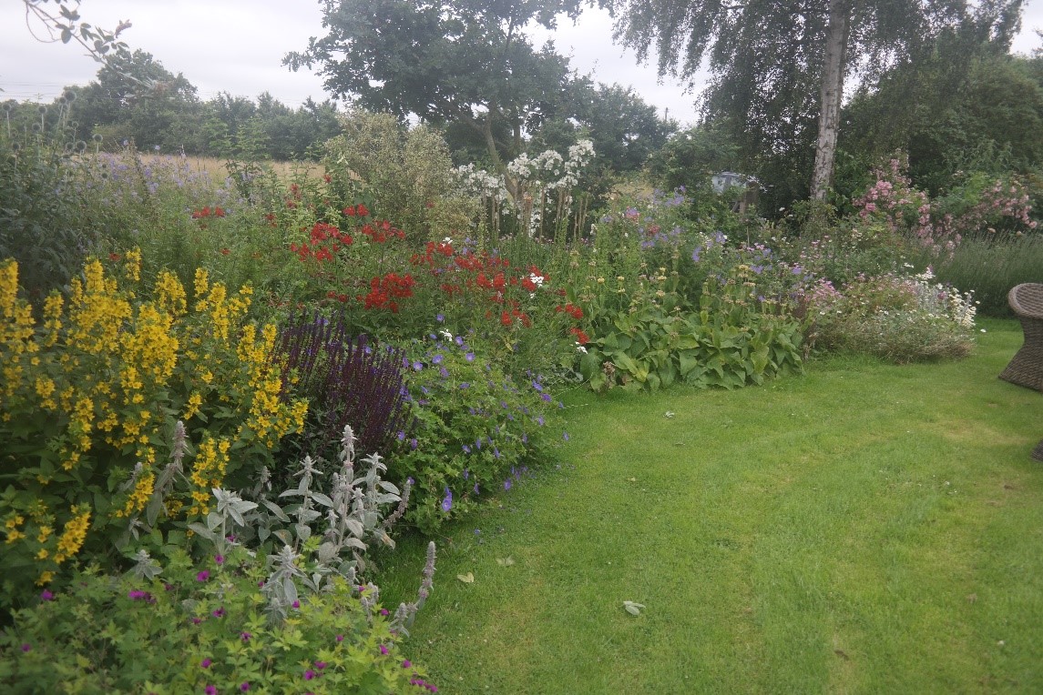 Suffolk - Private Garden Tour of Reydon Grange